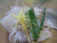 家常菜西芹炒鲜鱿做法图解10)