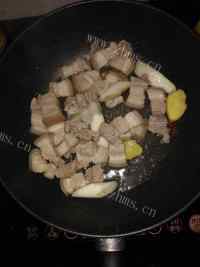 好吃的梅干菜烧肉做法图解5)
