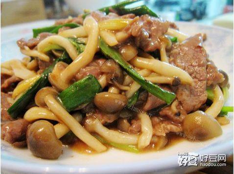 蟹味菇炒牛肉