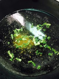 美味粿条汤饺子做法图解3)