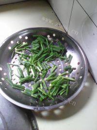 自制葱花饼做法图解4)