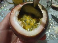 独特的百香果饮做法图解3)