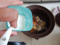 白萝卜炖牛肉做法图解9)