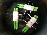 家常菜培根芦笋卷做法图解6)