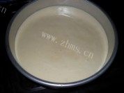 自制kitty奶油蛋糕做法图解5)