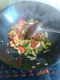 家常菜青椒牛肉片做法图解5)