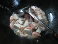 营养的榨菜丝江白虾煮豆腐的做法图解五