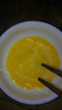 美味可口西红柿鸡蛋汤做法图解3)