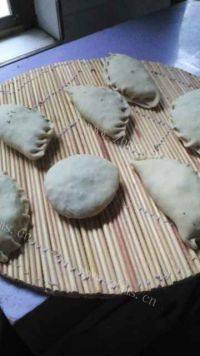  美味的野菜菜盒做法图解5)