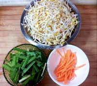 家常菜素炒豆芽做法图解1)