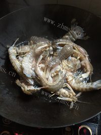 美味的椒盐濑尿虾做法图解5)