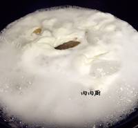 正宗泰式凉拌象拔蚌做法图解3)