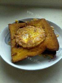 美味早餐吐司煎蛋