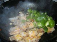 味道不错的回锅肉做法图解9)
