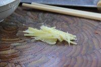 家常菜栗子烧鸡做法图解3)
