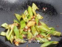 美味的魔竽豆腐炒山药做法图解8)