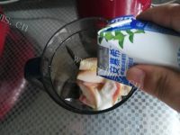 甜蜜蜜桃酸奶汁做法图解3)