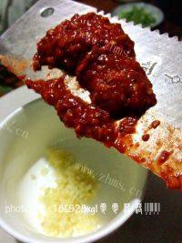 美味的金针菇肉片汤做法图解3)
