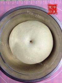 美味的香葱芝士辫子面包做法图解6)