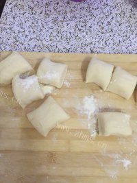美味的门钉肉饼做法图解8)