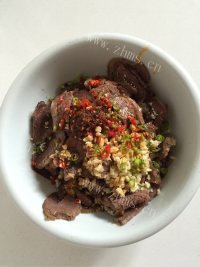 回味无穷的凉拌牛肉做法图解4)