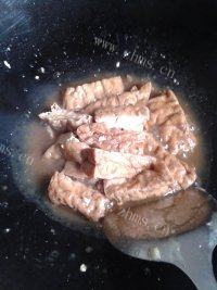 色泽不错的素炒豆腐做法图解9)