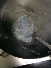 美味的酸甜凉拌菠菜粉丝做法图解2)