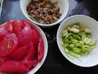 家常菜肉炒菜花做法图解3)