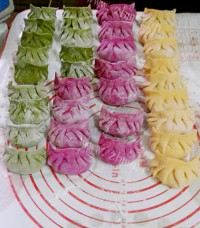 美味的彩色水饺做法图解7)