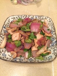 营养丰富的洋葱炒肉片做法图解3)