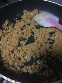 回味无穷的三文鱼肉松做法图解10)