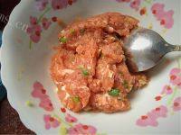 美味的尖椒猪肉酿做法图解2)
