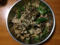 家常菜蘑菇炒肉