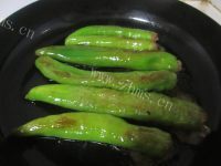 家常菜虎皮尖椒酿肉做法图解7)