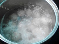 美味的小白菜肉丸汤做法图解6)