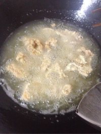 自制炸鸡米花做法图解13)