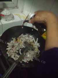 美味的清炒鱿鱼做法图解10)