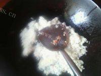 简单的火腿蛋炒饭做法图解4)