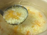 美味的南瓜小米粥