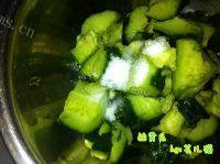 家常菜蒜蓉黄瓜做法图解7)