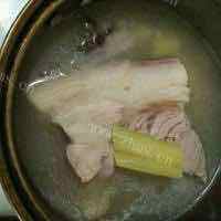 特色蒜蓉白肉做法图解1)