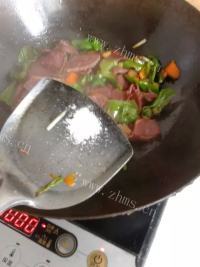 家常菜青椒牛肉片做法图解10)