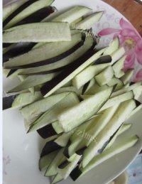 老干妈蒸茄子做法图解3)