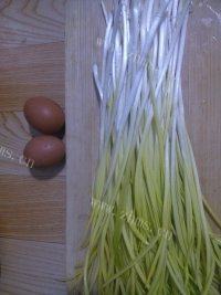 饱满的蒜黄炒鸡蛋做法图解1)