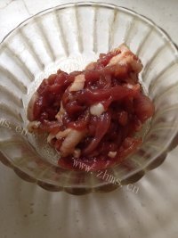 美味的竹芛莲菜炒肉做法图解7)