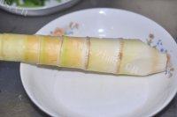 常吃不腻的竹笋炒肉做法图解1)