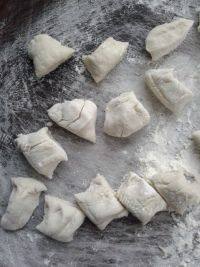 自己做的煎肉饼做法图解4)