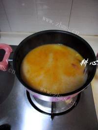 美味的味增海鲜拉面做法图解6)