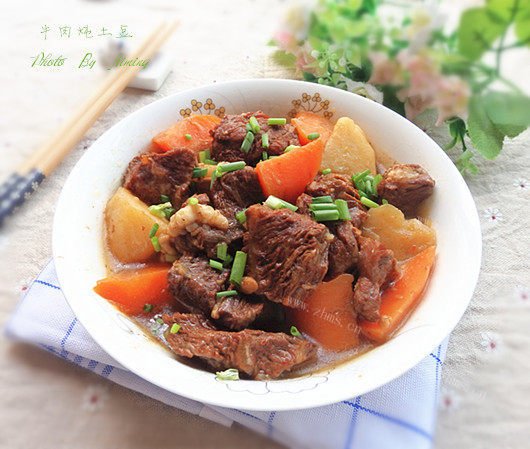 唇齿留香的牛肉炖土豆