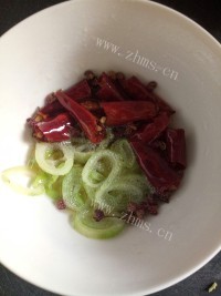 美味营养的呛土豆丝做法图解7)